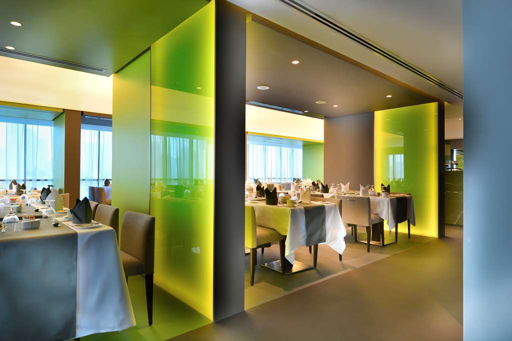72 Waterfront Hotel
