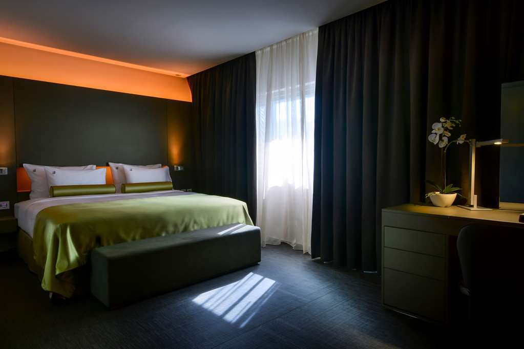 72 Waterfront 5*