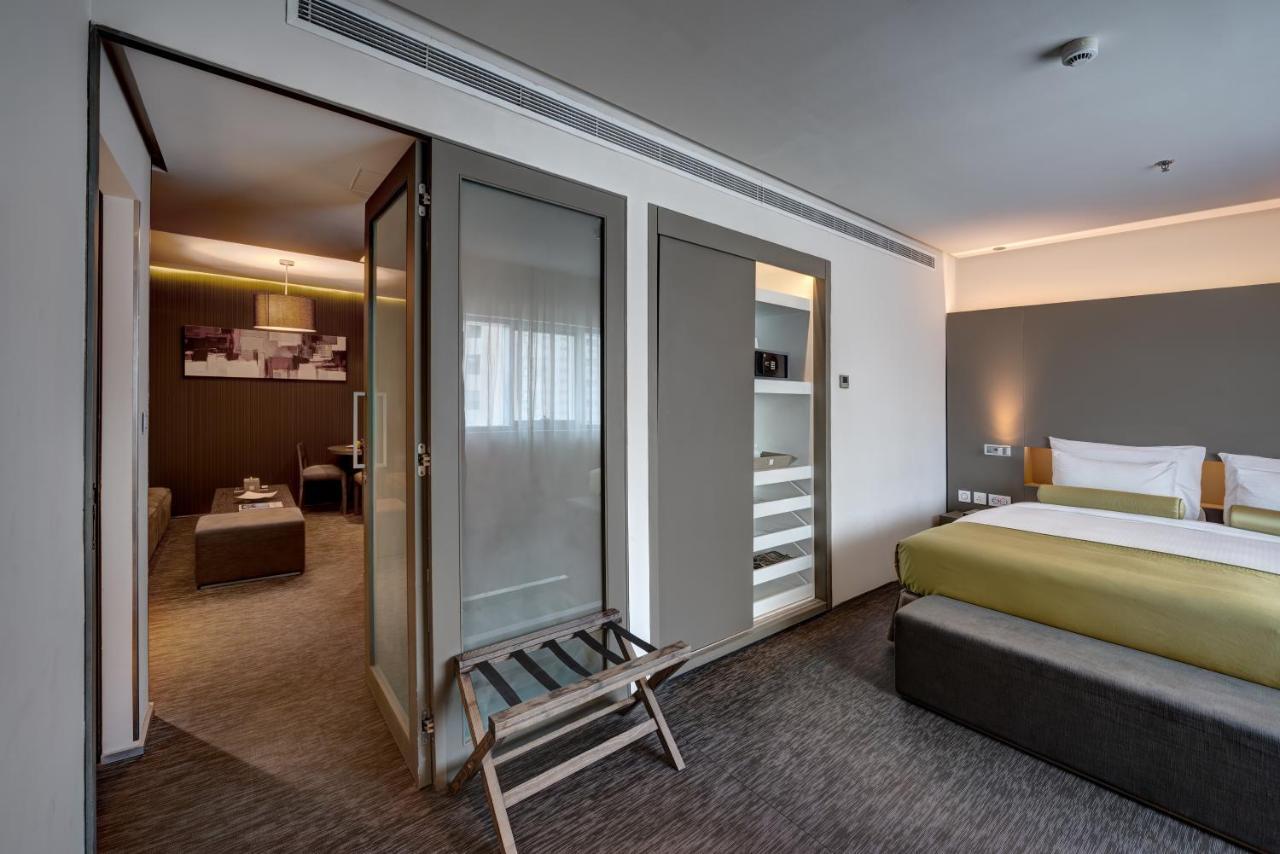 Hotel 72 Waterfront 5*