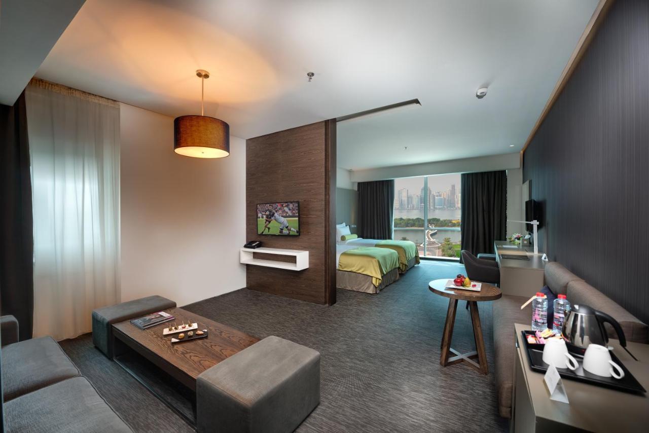 Hotel 72 Waterfront